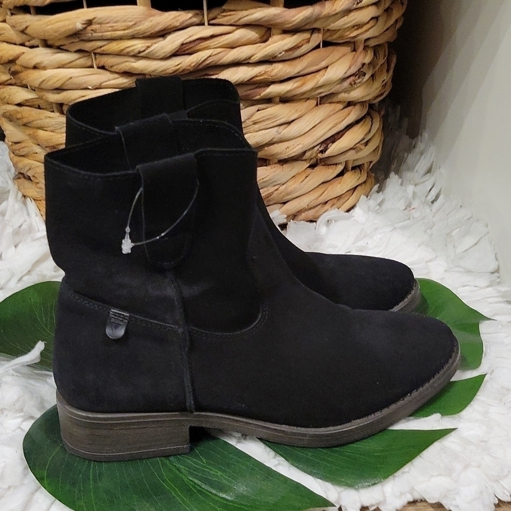Verbenas black leather slipon boots Size 37
